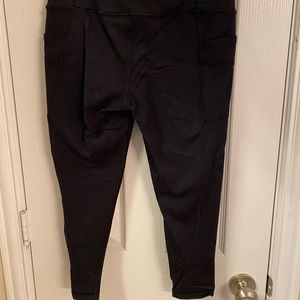 Victoria's Secret Sport black capris